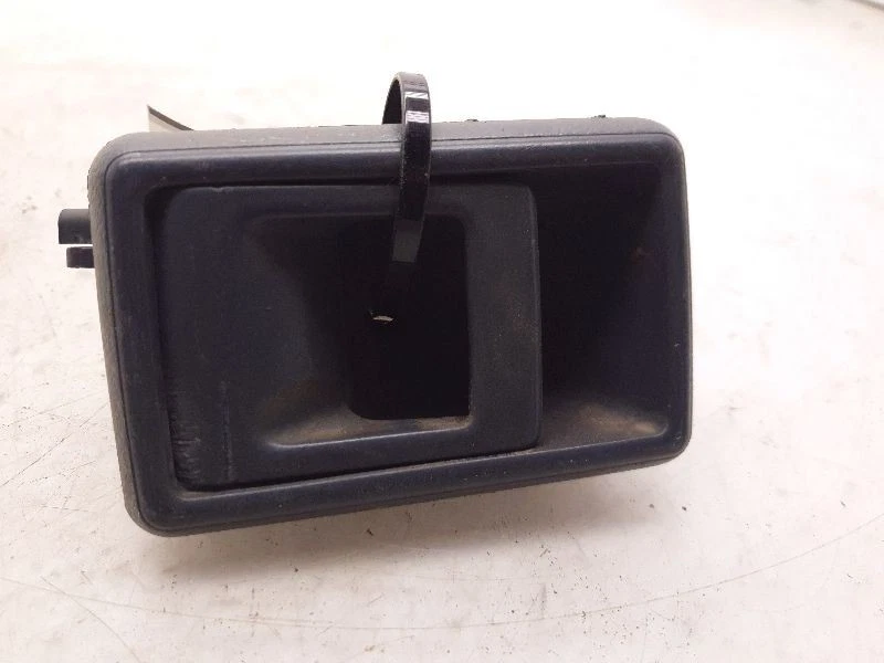 1990 TOYOTA PICKUP REGULAR DRIVER SIDE FRONT INTERIOR DOOR HANDLE - Image 4 of 4
