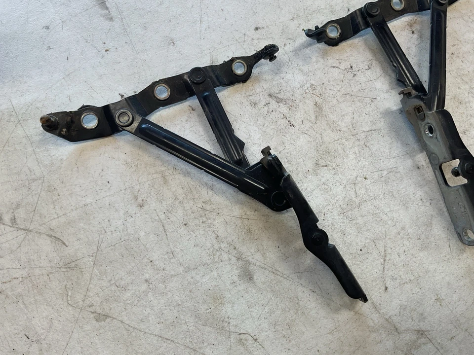 Dobradiça esquerda direita tampa do porta-malas Infiniti G25 G35 G37 2007-2013 fabricante de equipamento original - Imagem 3 de 4