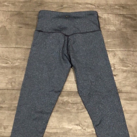 Mondetta high waisted patterned pull on leggings … - image 4