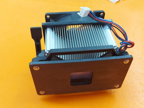 ⭐️⭐️⭐️⭐️⭐️ Fan & Heatsink w Retention Bracket Socket AM3 460103H00-600-G - Picture 3 of 4