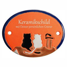 Keramikschild 8,5 x 6,5 cm Gravur personalisiert - Zwei Katzen neben Schornstein