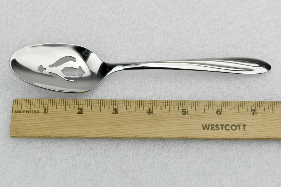 CUATRO cubiertos International Silver DYNAMIC de acero inoxidable para servir Foto 4 de 4