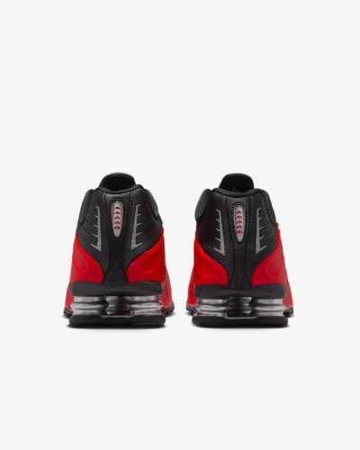 Nike Shox R4 Herrenschuhe in University Red/Black/Metallic Silver Turnschuhe - Bild 7 von 9