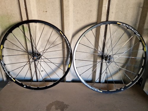 Roues Mavic CROSSTRAIL Tubeless 26" - Pour VTT, 24 Trous - Occasion, Bon état