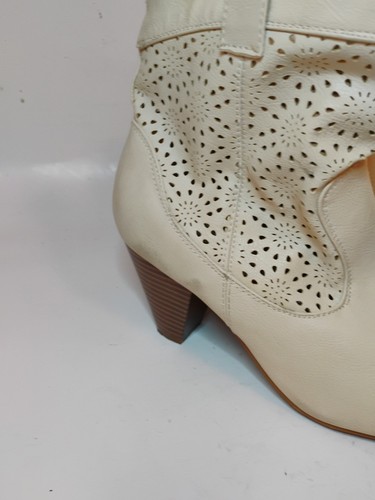 Rue 21 Boots Alice - Picture 2 of 6