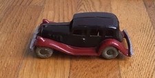 VINTAGE KILGORE CAST IRON TAKE-APART BLACK & RED SEDAN 5" (repainted)- HUBLEY