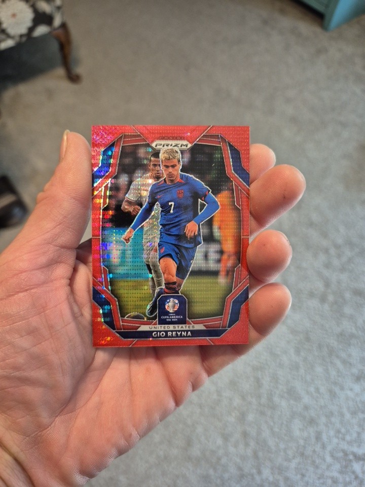 Giovanni Reyna 2024 Panini Prizm Copa America - #156 Red Parallel /125 USA