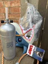 NEW Jaws 50th Anniversary Limited Edition Shark Popcorn Bucket And US Sipper