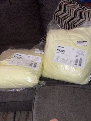 2 Pk Of Two Total 4 Precept 51174 Isolation Gown AAMI Level 1