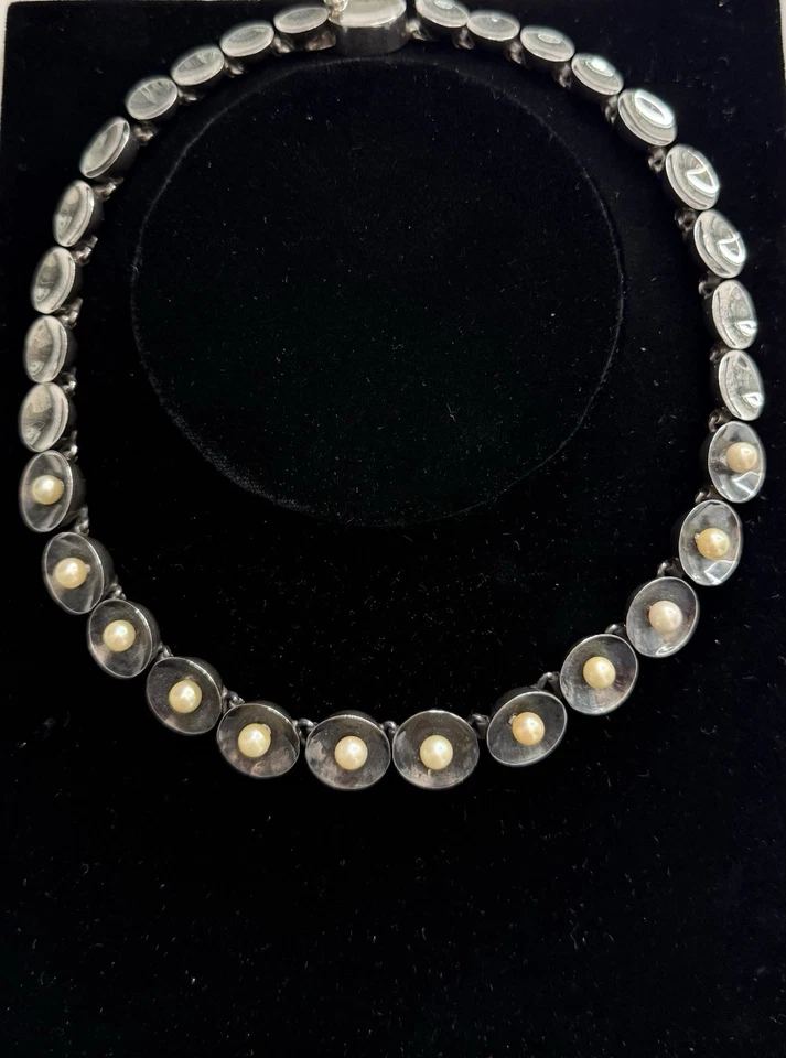 Stunning 1950’s Antonio Pineda Pearl And Sterling silver Disc Necklace 95grams! - Image 2 of 4
