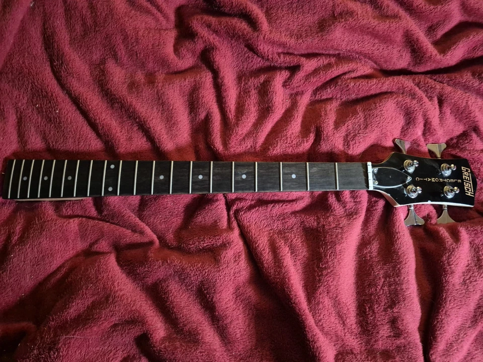 Gretsch G2220 Electromatic Junior Jet Bass II Cuello de Guitarra Escala Corta + Sintonizadores  Foto 4 de 4