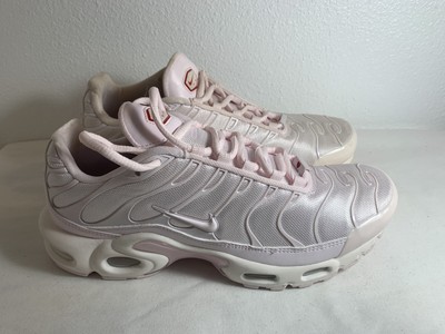 nike air max plus pale pink