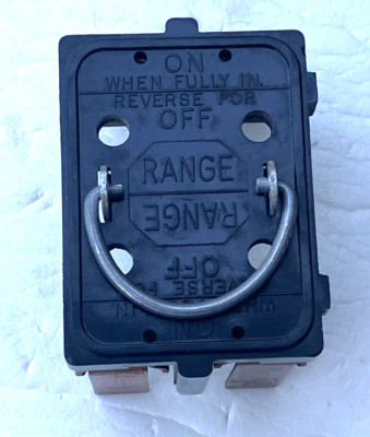 Murray ''RANGE'' Fuse Holder NO HUMP Pull Out 60A 250 Volt Used Part No. 4200