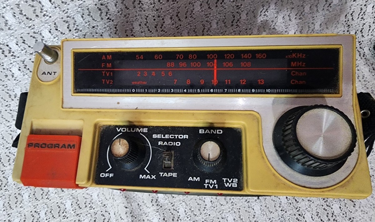 昭和レトロ National 8 TRACK PLAYER Rare Vintage Superiorsonic Portable 8 Track Player AM/FM