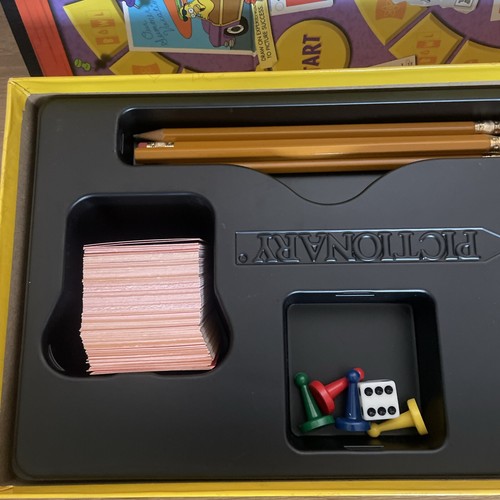 The Simpsons Edition Pictionary Game By USAopoly Rare Board Game Family Fun - Picture 4 of 5