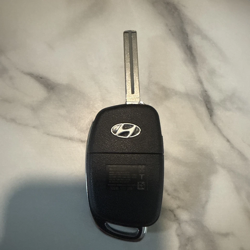  Llavero abatible modelo 95430-D3000 FCCID: TQ8-RKE-4F25 OEM 2019-2021 Foto 2 de 3