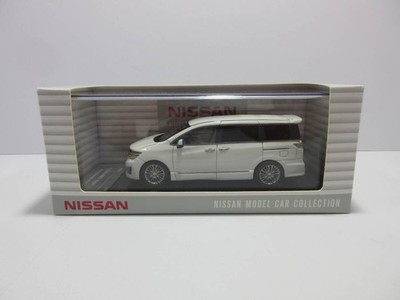 1/43 Nissan Elgrand Rider High Performance Spec E52 Autech White Pearl Minicar