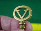 Vintage Victor Victrola Phonograph Cabinet Open Barrel V Key — photo 4