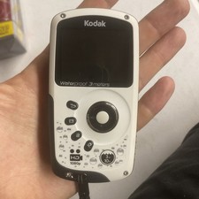 Kodak Playsport Zx3 32 GB Flash Media Camcorder Waterproof MINT