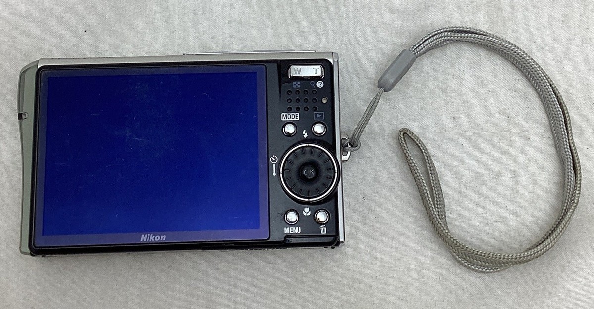 Nikon Coolpix S51c Camera 6.3-18.9mm 1:3.3-4.2 VR with Charger and