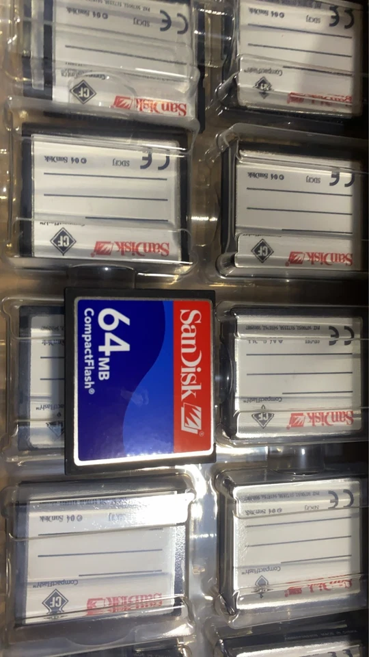 64MB SanDisk CompactFlash CF Memory Card - Image 2 of 4