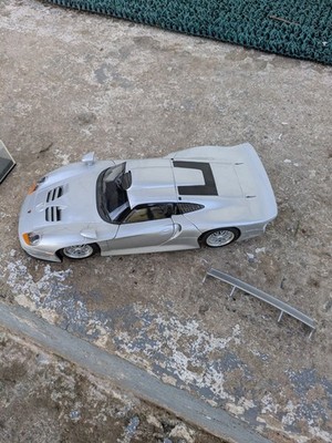 UT Models 1:18 Porsche 911 GT-1 Silver Diecast Car with Opening