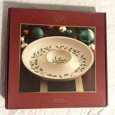 Lenox Holiday Chip and Dip Plate Holly Berry 12" Diameter Ceramic Gold Rim