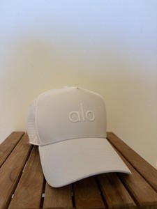 Alo Yoga Wool Baseball Cap Hat Adjustable Beige Cream Minimal Dad Hat A0637U_05391_b1_s1_a2_79d96988  main image 2