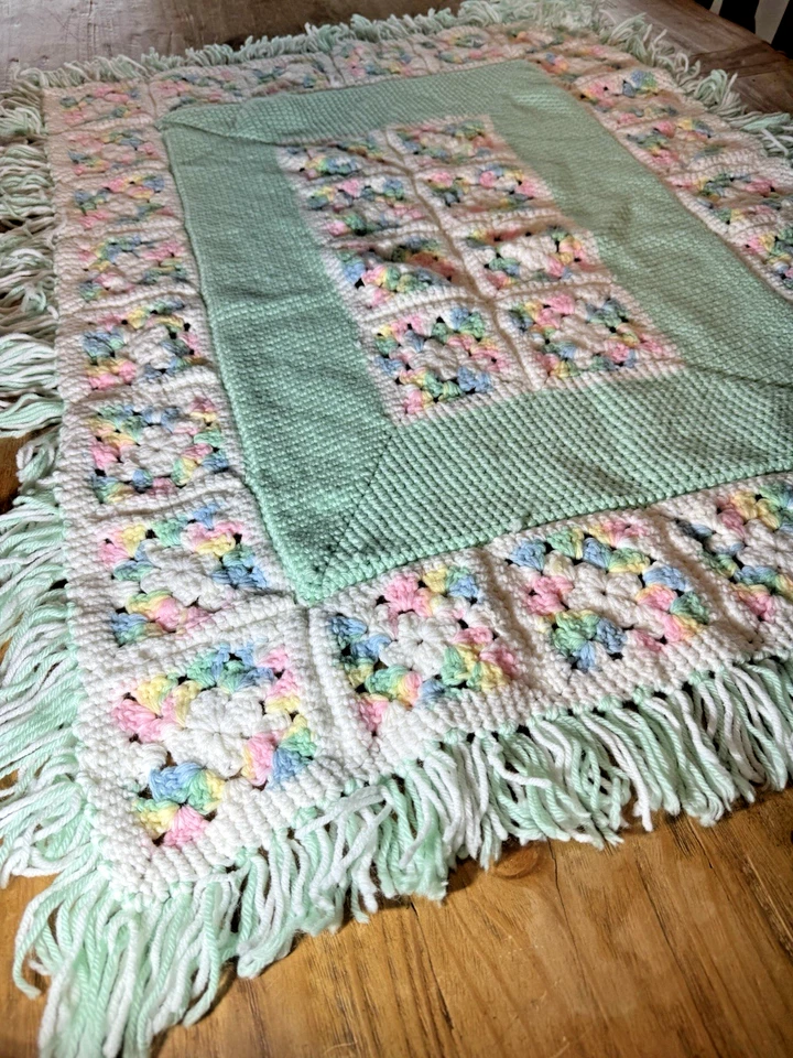 Винтажный ручной работы крючком афганский одеяло пастель бабушка квадрат с бахромой - Изображение 2 из 4