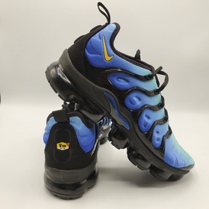 nike vapormax plus black and yellow