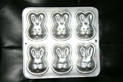 Mini BUNNIES Wilton 2105-4426 Bunny Pan 1992 RETIRED~6 Spring Rabbit Cakes