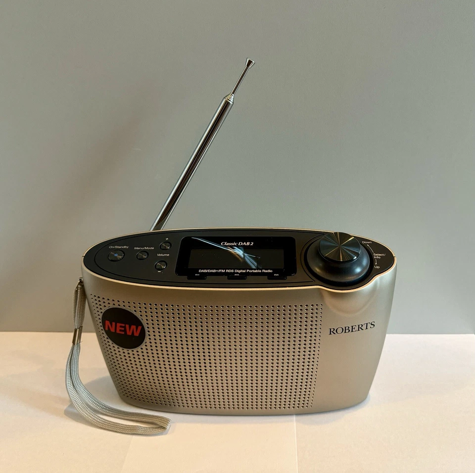 Bateria de rádio portátil digital Roberts Classic DAB2 FM RDS ou adaptador 7.5 Reino Unido - Imagem 2 de 4