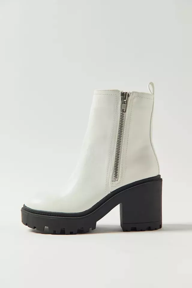 Urban outfitters white boots sale