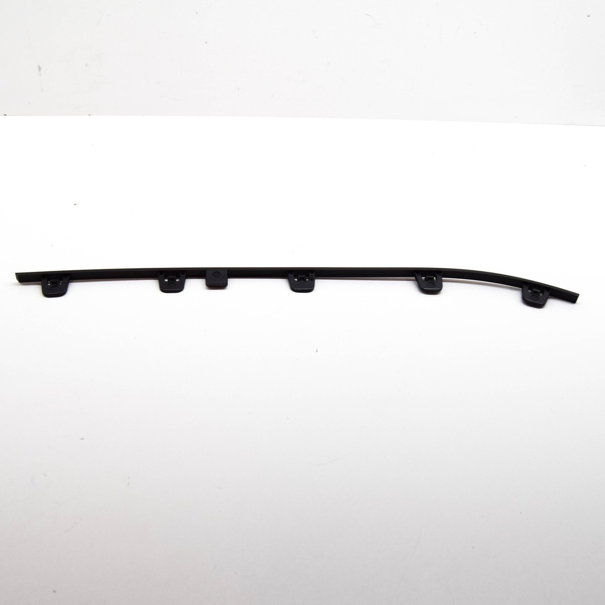 MB CLS C257 Zierleiste für Stoßstange vorne rechts A2578855402