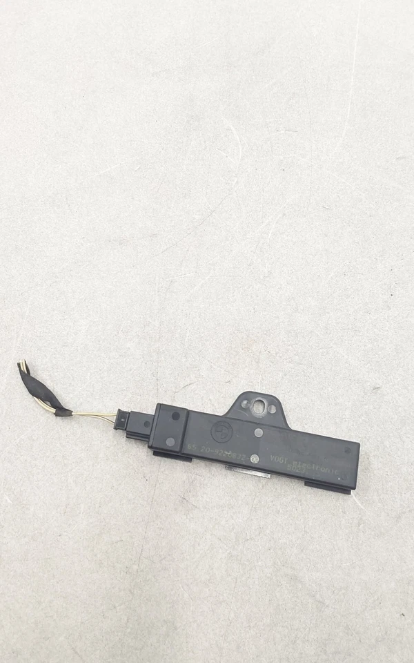 Sistema de entrada sem chave antena BMW X3 2011-2016 FABRICANTE DE EQUIPAMENTO ORIGINAL 9220832-02 - Imagem 3 de 4