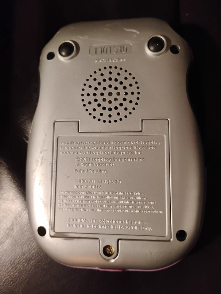 Quantum Leap iQuest Handheld Console Bundle w/ 3 Cartridges LeapFrog WORKS! - Image 4 of 4