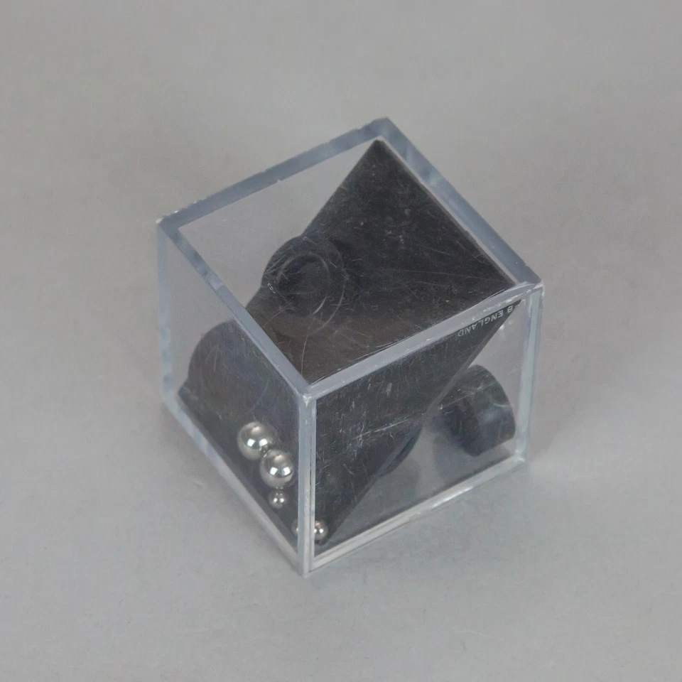 Rompicapo cubi trasparenti palline acciaio Original Pussy brain teaser - Lotto 4 - Immagine 4 di 4