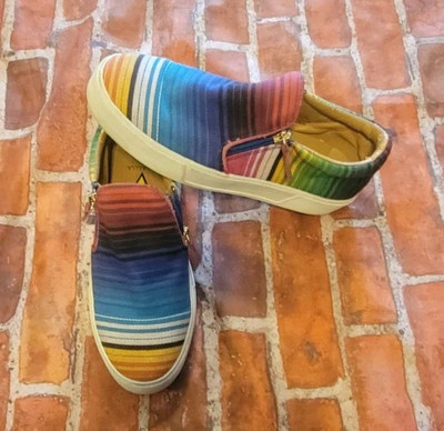 Volatile Serape Slip On Sneakers Womens Sz 7.5 Dajon Shoes Rainbow