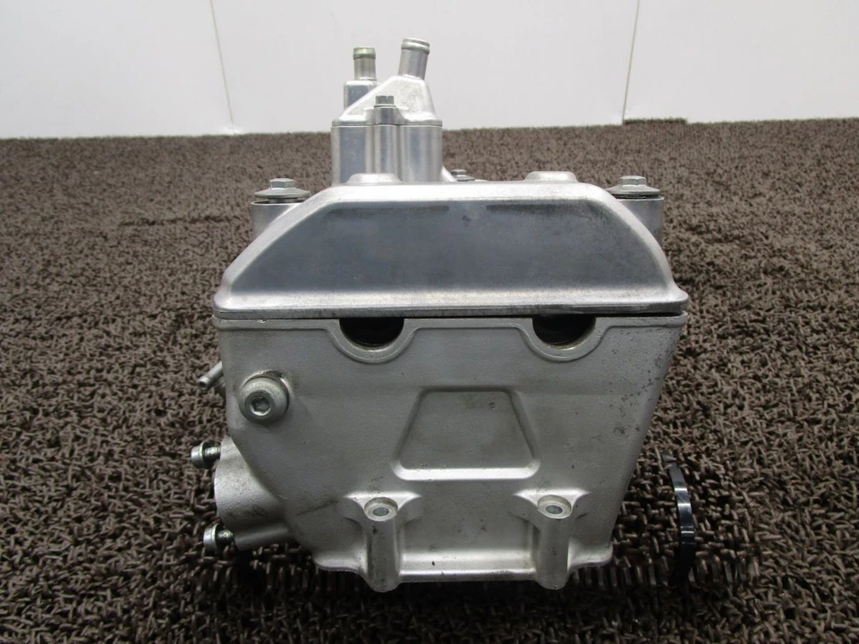 HONDA 05-06 CBR600R PC37 发动机电机顶端气缸盖凸轮盖 — 第 3/4 张图片