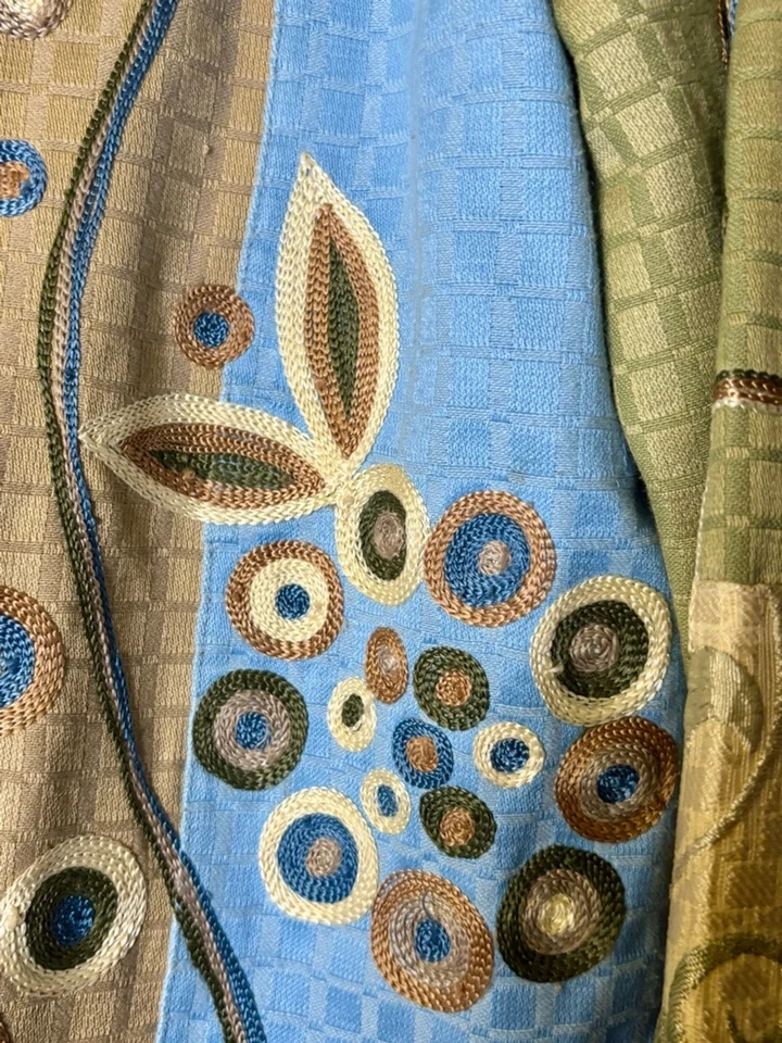 Chaqueta Indigo Moon Bordada Patchwork Azul Verde Floral Mediana Foto 3 de 4