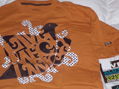 Auténtica mecánica en vivo Mostaza Hombre Cuello Crew Tee Size M* - Imagen 2 de 3