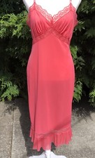 Vintage Vanity Fair Pink Full Slip Size    36 Nylon Tricot Beautiful