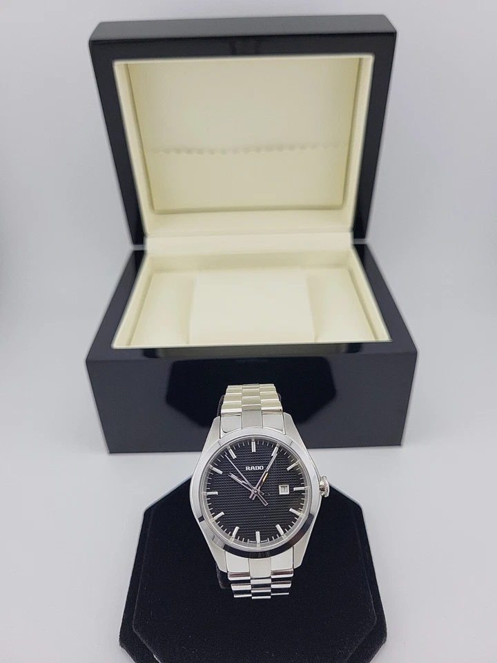 Reloj para mujer Rado hipercromo de acero inoxidable - R32110163 (precio de venta sugerido por el fabricante 1550 USD) Foto 2 de 4