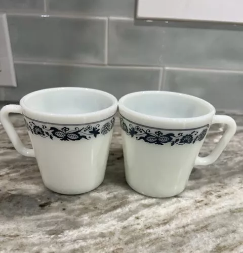 Vintage Pyrex Milk Glass Corning Old Town Blue Coffee Cup/Mug Set Of 2