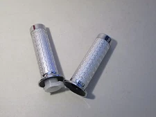 A PAIR OF PEACE SPORTS DIABLO CHOPPER 50CC 110CC 125CC HANDLE GRIPS OEM PART 7/8