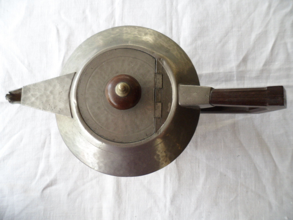 Antique Art Deco vintage English Pewter teapot bakelite handle tea