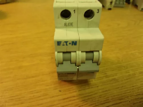 Eaton WMZS2D00 DD,5 2-Pole Circuit Breakers, lot of 2 *FREE SHIPPING*