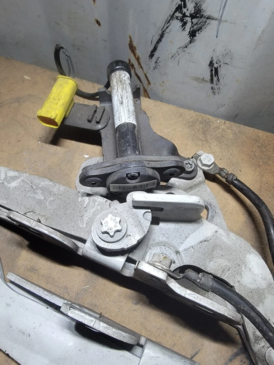 BMW 3 E92 E93 HOOD BONNET HINGE RIGHT LEFT 7289997 7289998 | eBay 