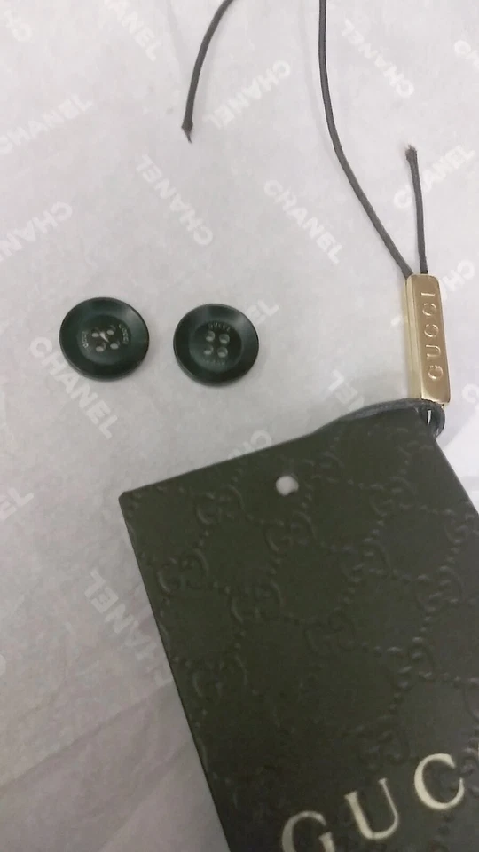 Vintage Gucci Button 15 mm single dark brown resin stamped 1960's - Image 2 of 2