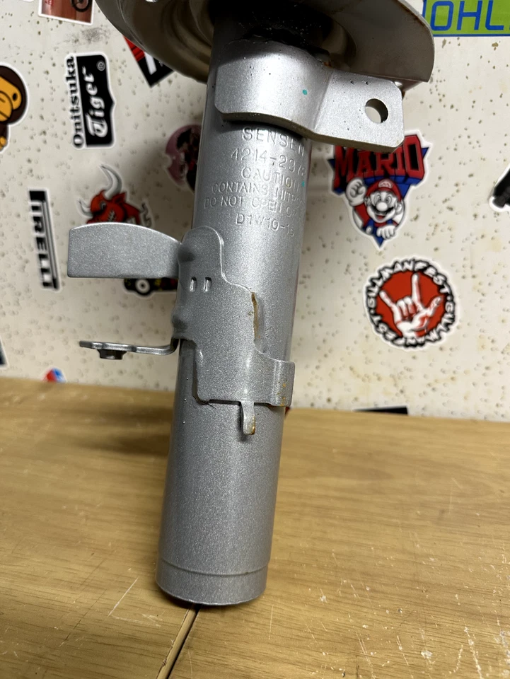 Front Strut Assembly Pair Set for Ford Focus 12-15 335877 (LH & RH) Foto 2 de 4